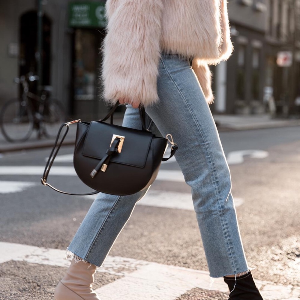 Camelia Roma leather crossbody bag